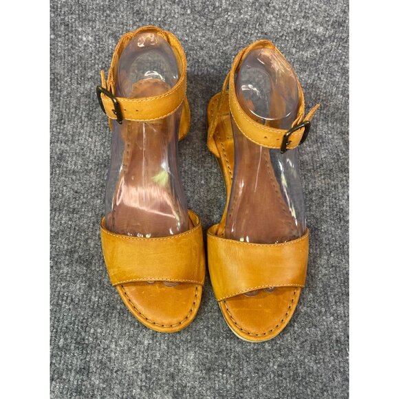 FRYE womens sandels size 8.5M Brown Nutral color Comfy Pre0owned - Picture 9 of 16